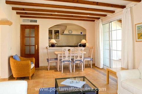 Cocina y area de comer