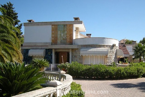 Villa en Las Maravillas para vender