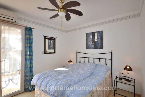 Bedroom with acsess to the terrace