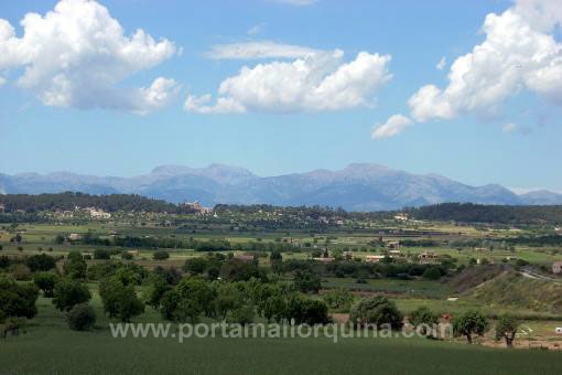 Vistas panorámicas a las afueras de Sant Joan