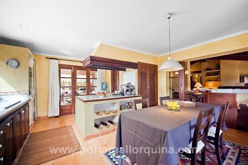 Acogedor ambiente en la cocina