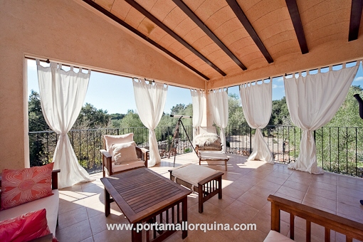 Terraza cubierta con fantásticas vista