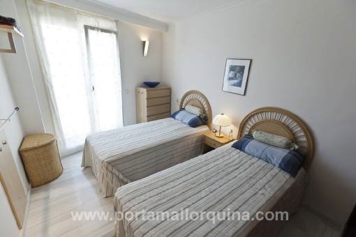 Dormitorio luminoso