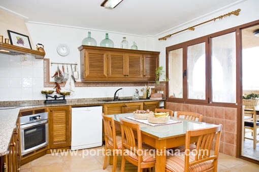 Cocina con comedor