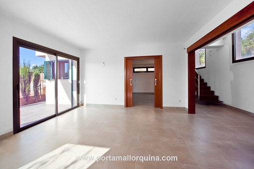 Salón con acceso a la terraza