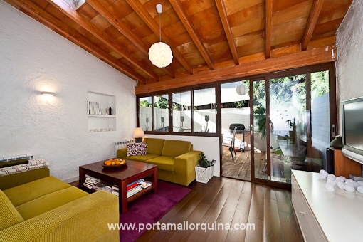 Salón con acceso a la terraza