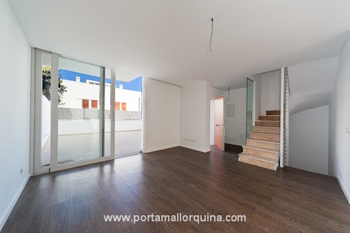 Salón con acceso a la terraza