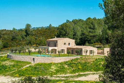 Lujosa finca independiente con piscina ideal como resort