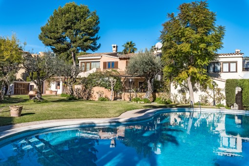 Adosado precioso con piscina comunitaria cerca del campo de golf de Bendinat