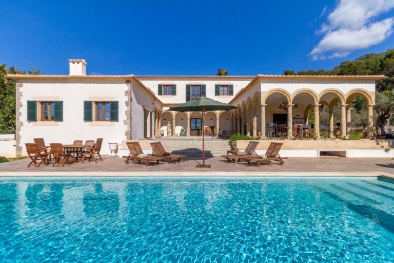 Piscinas más pequeñas y menor superficie habitable – Mallorca establece nuevas normas de construcción de fincas