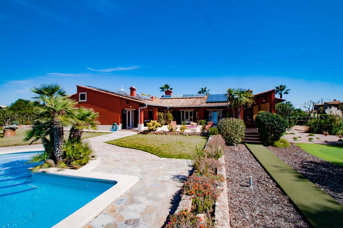 Chalet único con sauna privada, campo de golf y mucho más en Cala Murada Chalet único con sauna privada, campo de golf y mucho más en Cala Murada