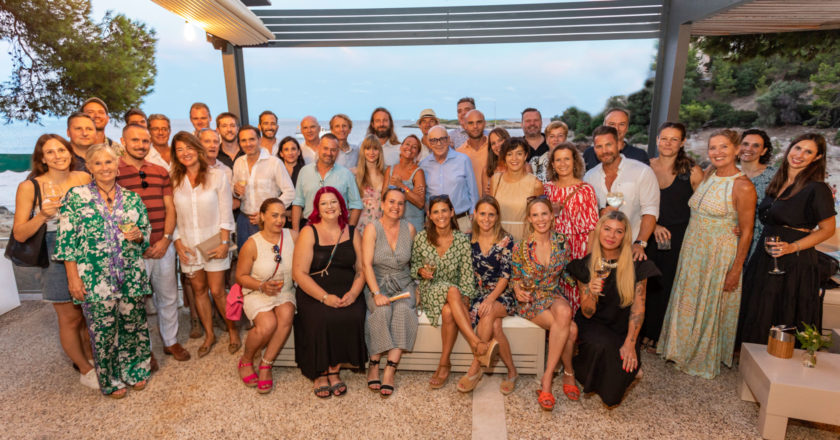 Fiesta de verano en la inmobiliaria Porta Mallorquina