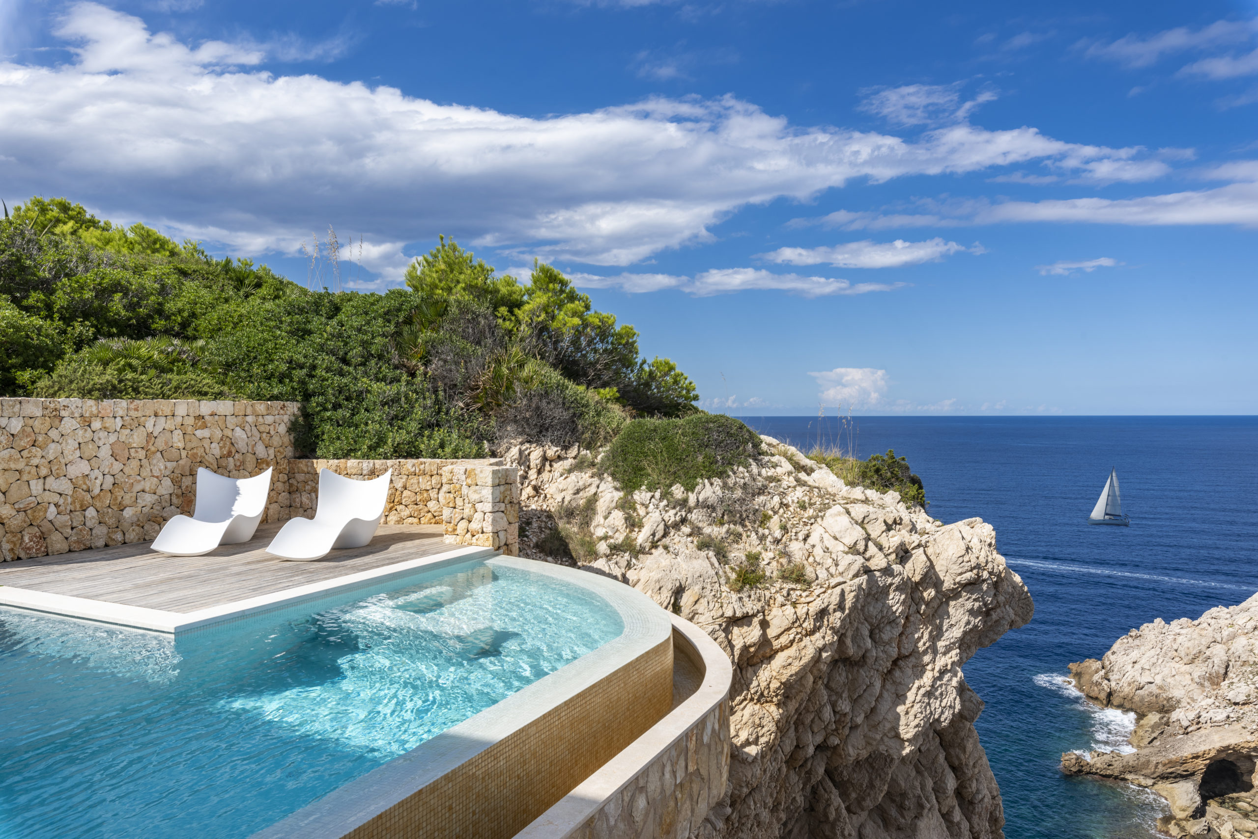 A pesar del bloqueo y las restricciones de viaje. Tener tu propia casa de vacaciones en Mallorca es más popular que nunca. La inmobiliaria Porta Mallorquina reporta un inicio positivo del año 2021.