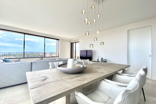 Salón-comedor abierto