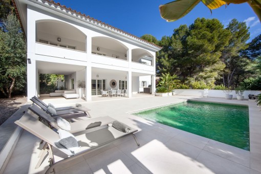 Pintoresca villa en un entorno idílico en Camp de Mar