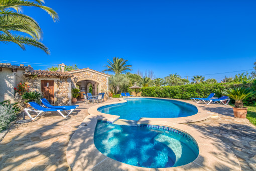 Piscina soleada
