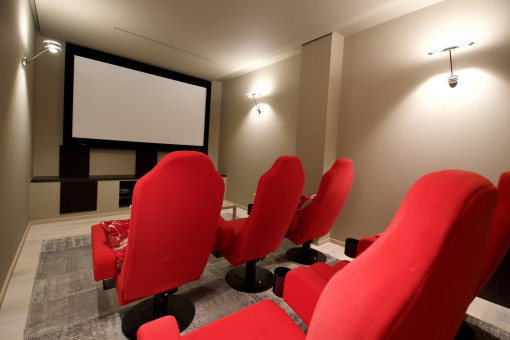 Cine