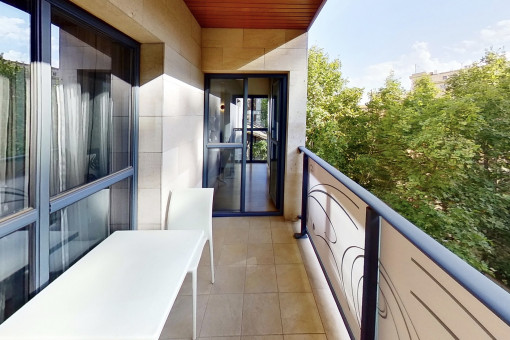 Amplio piso con terraza cubierta en ubicación privilegiada en Las Ramblas de Palma