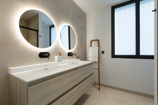 Baño principal en suite