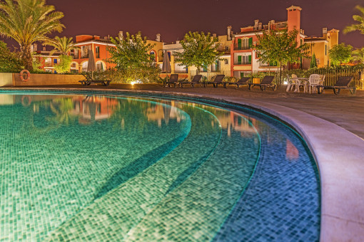 Piscina comunitaria de 700 m²