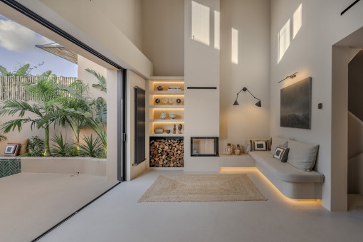 Chimenea en la zona de estar