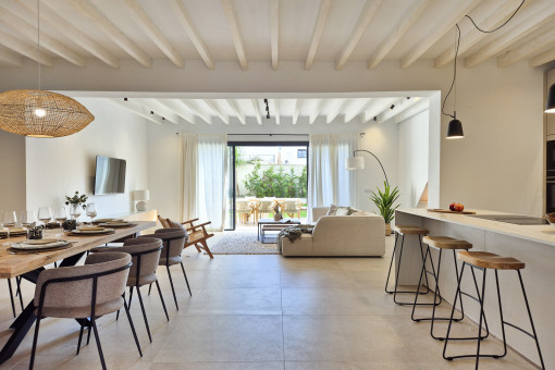 Enorme salón comedor