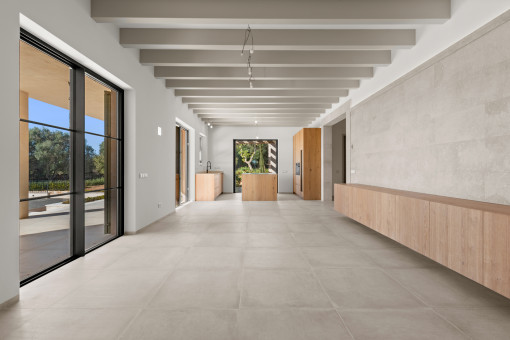 Comedor abierto con mucha luz