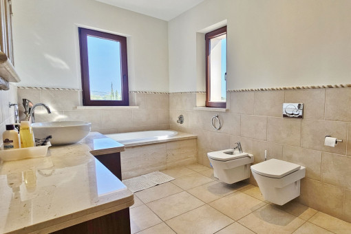 Segundo baño en la planta superior