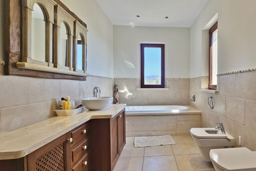 Segundo baño en la planta superior