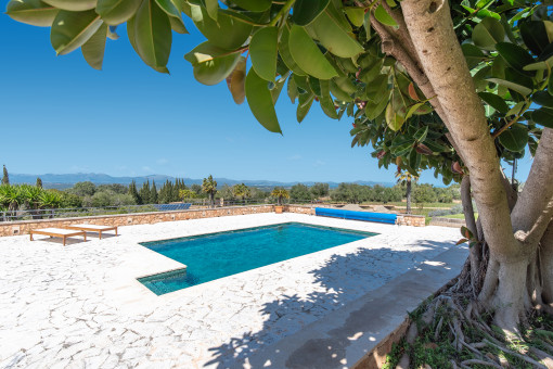 Finca mediterránea de lujo con pista de tenis, zona wellness y espectaculares vistas abiertas cerca de Manacor