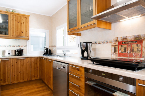 Cocina grande y moderna
