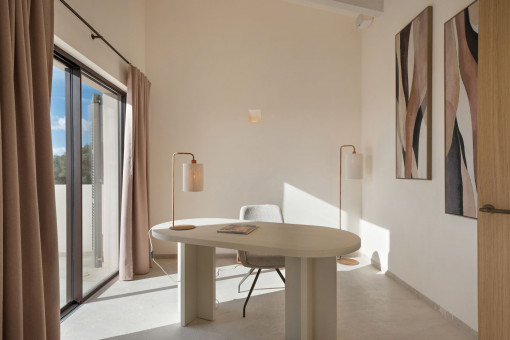 Exclusiva área de escritorio en la master suite