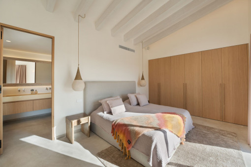 Cómodo dormitorio con acceso fácil en planta baja