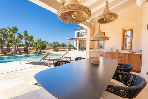 Elegante casa de piscinause
