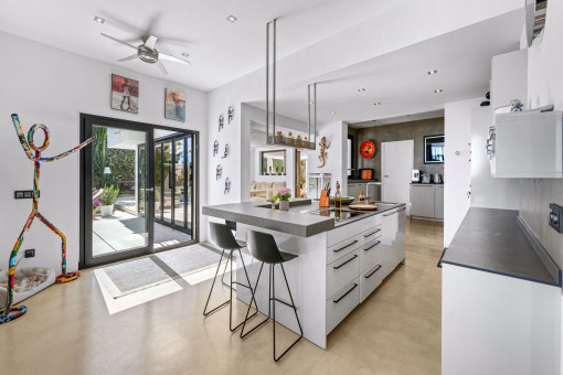 Cocina moderna con concepto abierto