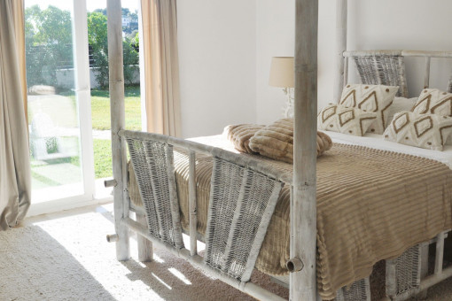 Dormitorio con acceso directo a la terraza
