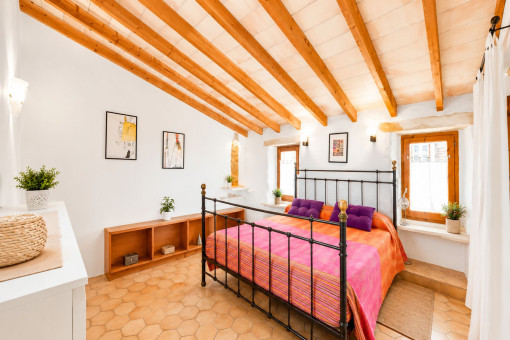 Amplio dormitorio en la planta superior