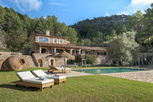 Finca auténtica con vistas panorámicas en Esporles en plena Tramuntana disponible para alquiler de invierno