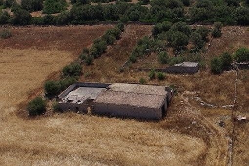 Casita pequeña al terreno