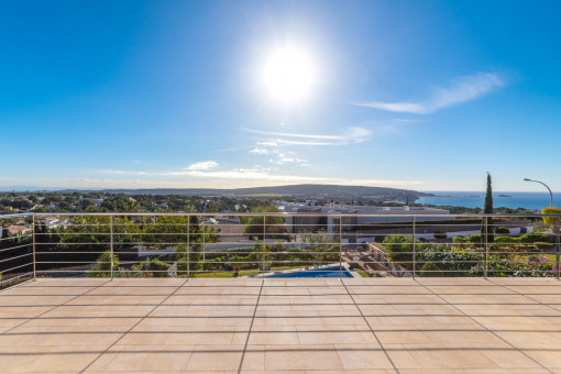 Chalet impresionante con vistas al mar con solares ensueños en Santa Ponsa