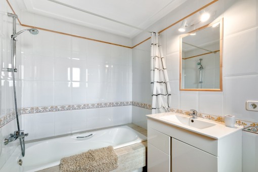 Segundo baño con bañera