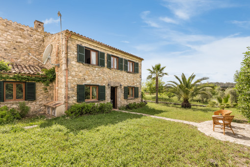 La finca tiene una maravillosa área exterior
