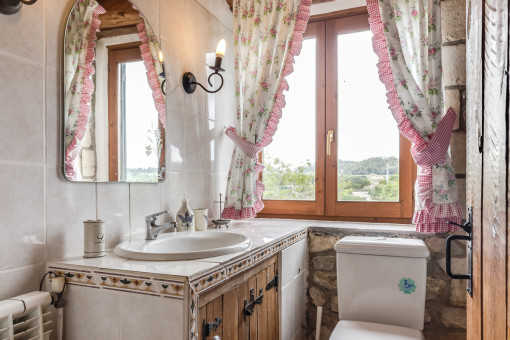 Baño en un estilo muy tradicional