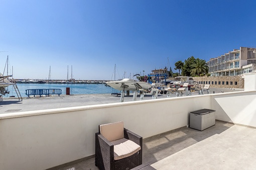 Terraza con vistas impressionantes al mar