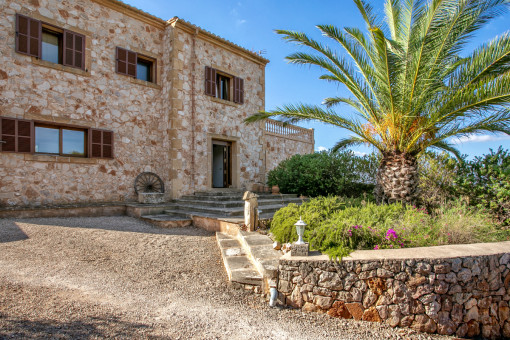 Entrada de la finca