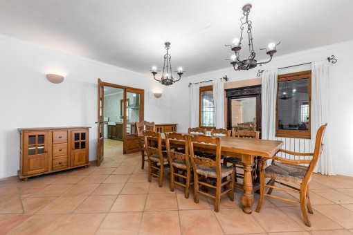 Espaciosa casa de campo a reformar con calefacción central de gasoil y