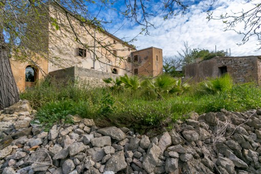 Situada entre un paisaje idílico