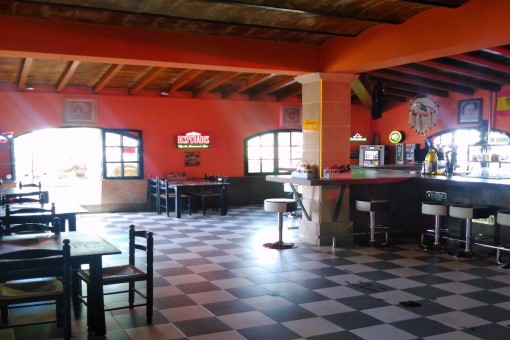 Restaurante espacioso
