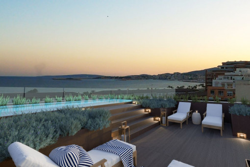 Terraza, piscina y vistas al mar