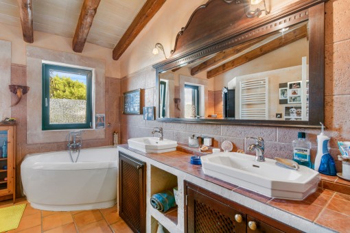 Baño con bañera